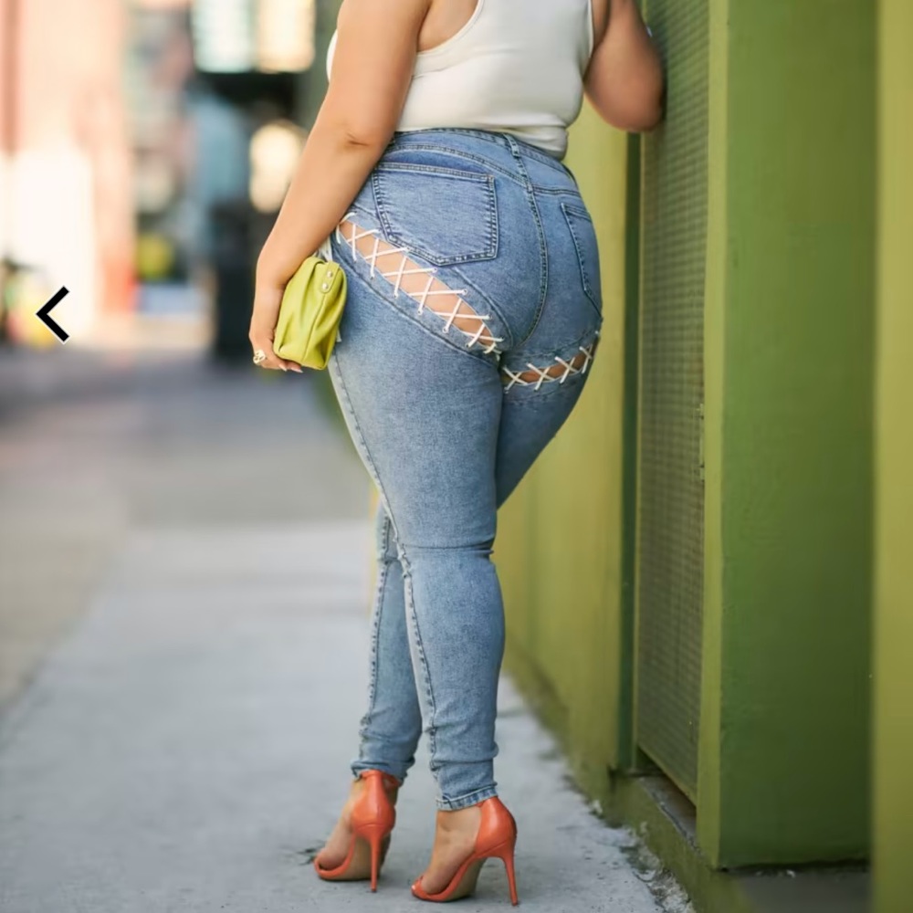 Plus size jeans with lace up design size 0 like a 12-14. New with Tags. - Picture 2 of 4